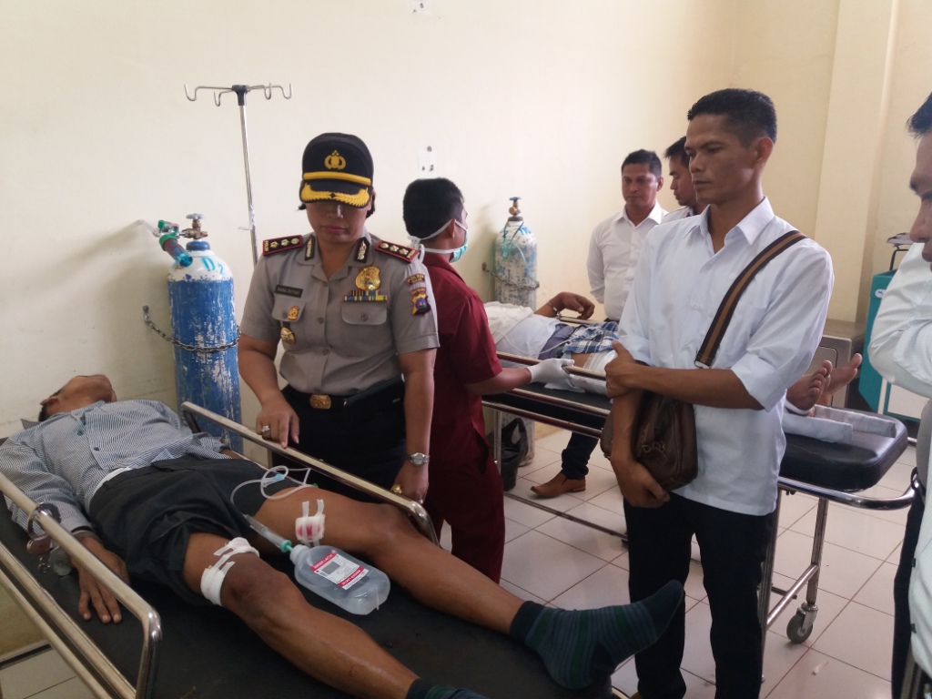 Kapolres Solok jenguk kawanan rampok di RSUD Arosuka